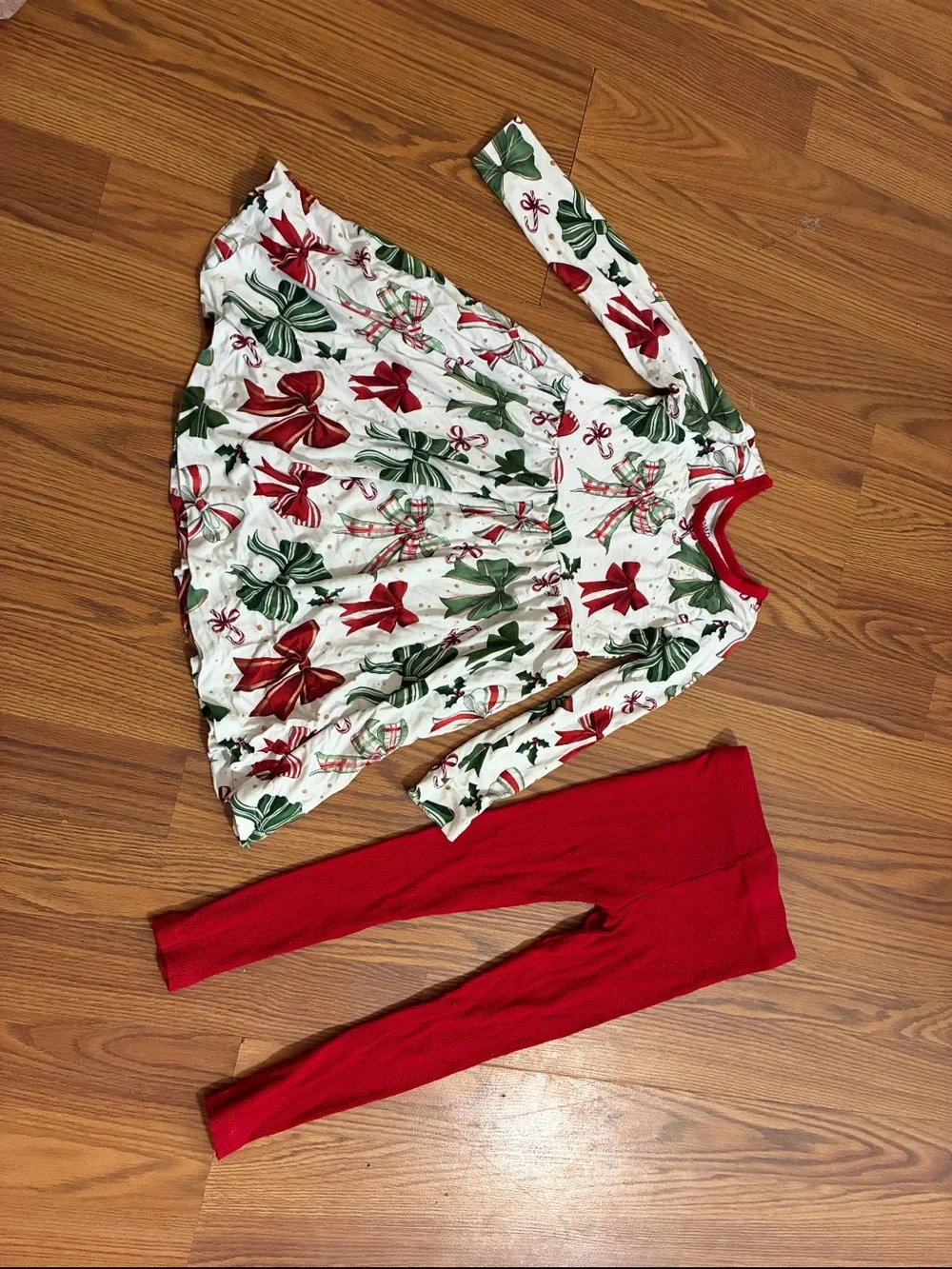 Girls' Holiday Bow Print Top & Red Legging Matching Set